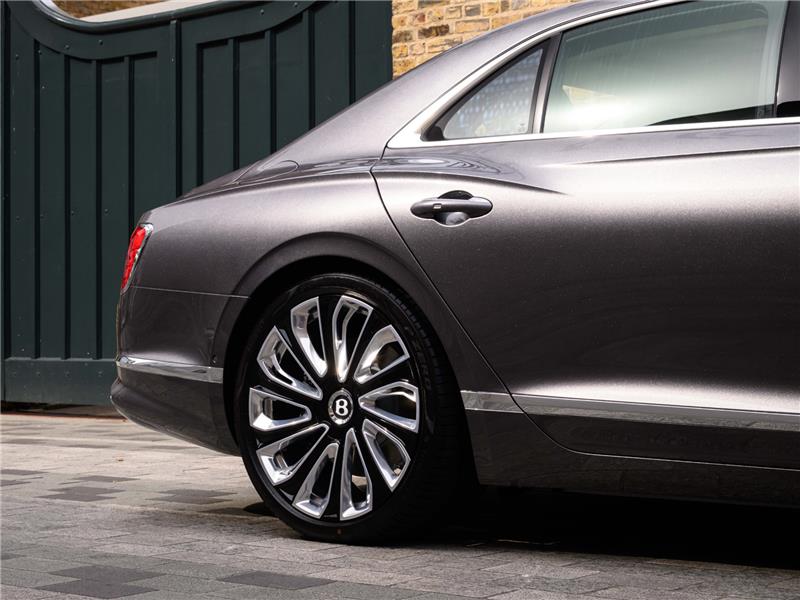 2026 Bentley Flying Spur 4.0 V8 Ultra-Performance Mulliner