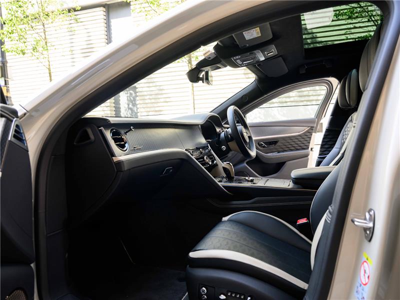 2025 Bentley Flying Spur 4.0 V8 Ultra-Performance Speed