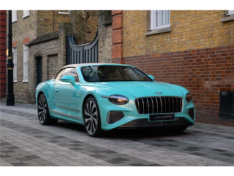 2026 Bentley Continental 4.0 V8 High-Performance GTC Azure