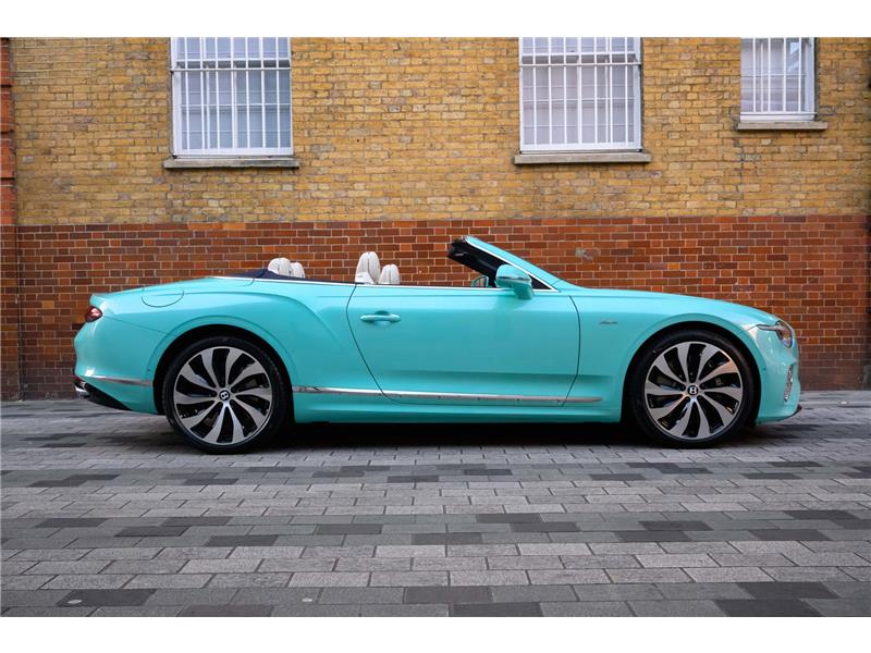 2026 Bentley Continental 4.0 V8 High-Performance GTC Azure