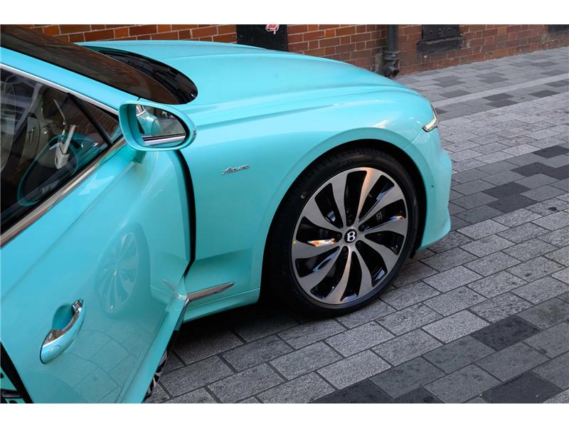 2026 Bentley Continental 4.0 V8 High-Performance GTC Azure