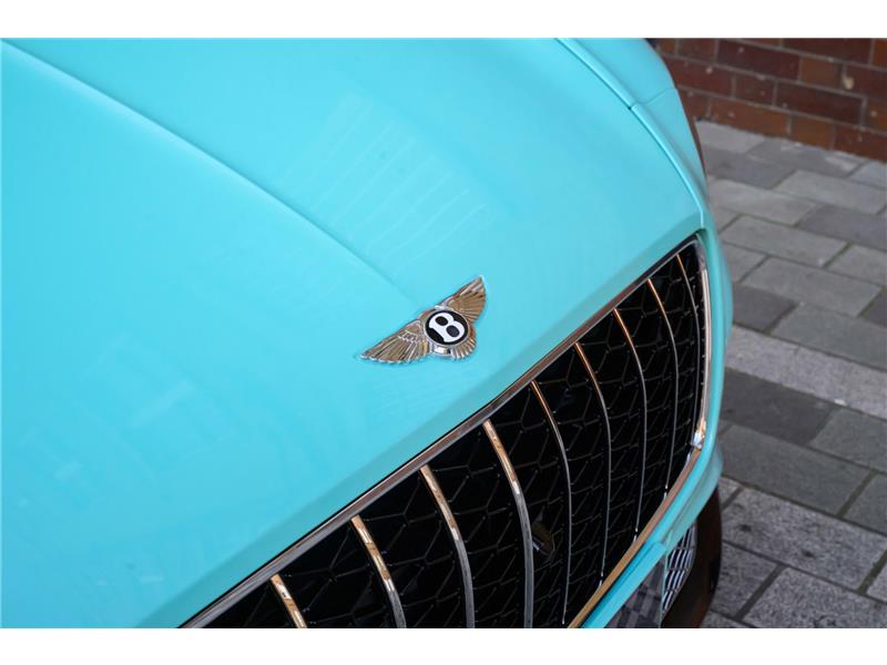2026 Bentley Continental 4.0 V8 High-Performance GTC Azure