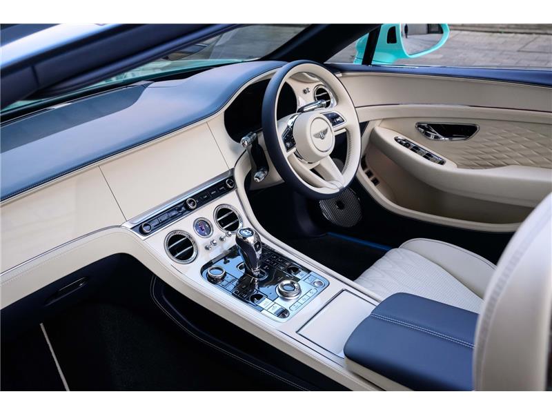 2026 Bentley Continental 4.0 V8 High-Performance GTC Azure
