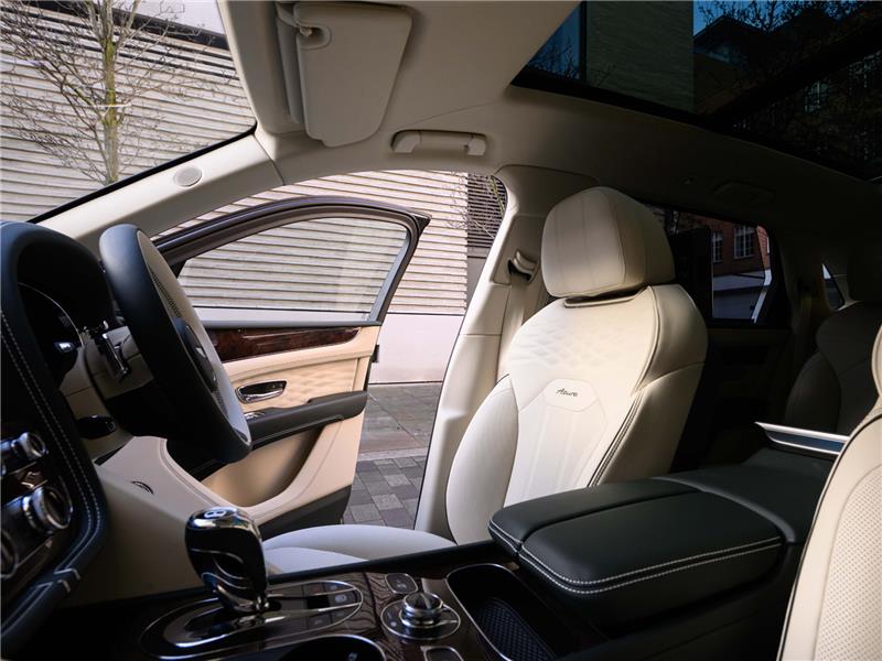 2026 Bentley Bentayga 4.0 V8 Azure EWB LWB