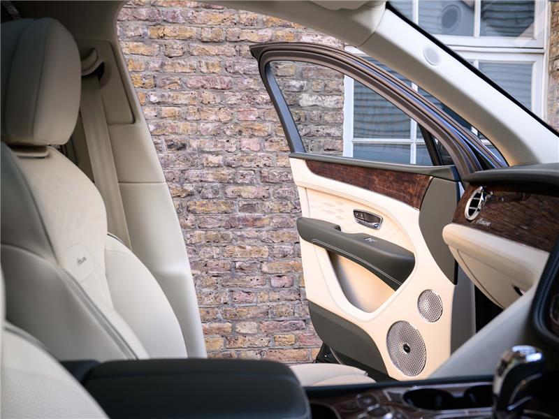 2026 Bentley Bentayga 4.0 V8 Azure EWB LWB