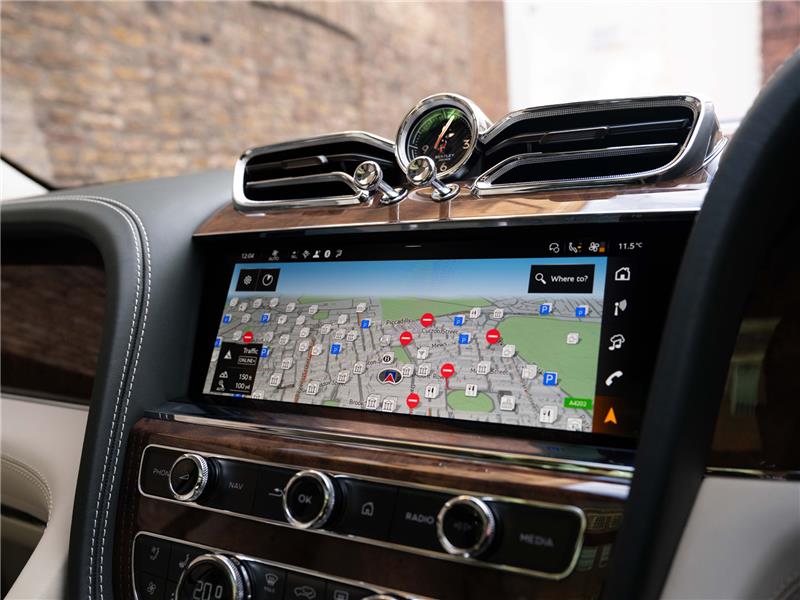 2026 Bentley Bentayga 4.0 V8 Azure EWB LWB