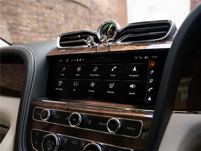 2026 Bentley Bentayga 4.0 V8 Azure EWB LWB