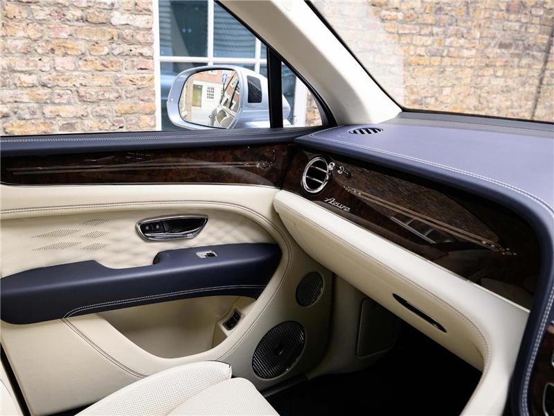 2025 Bentley Bentayga 4.0 V8 Azure EWB