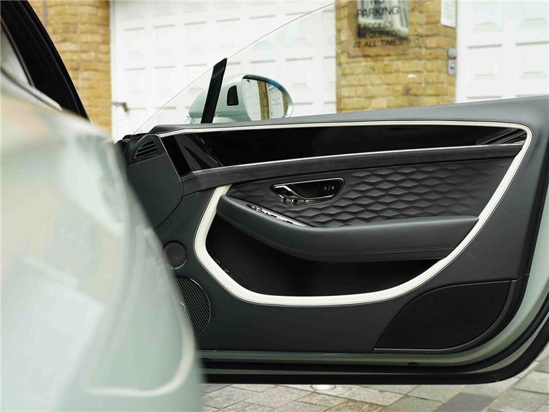 2025 Bentley Continental 4.0 V8 Ultra-Performance GT Speed