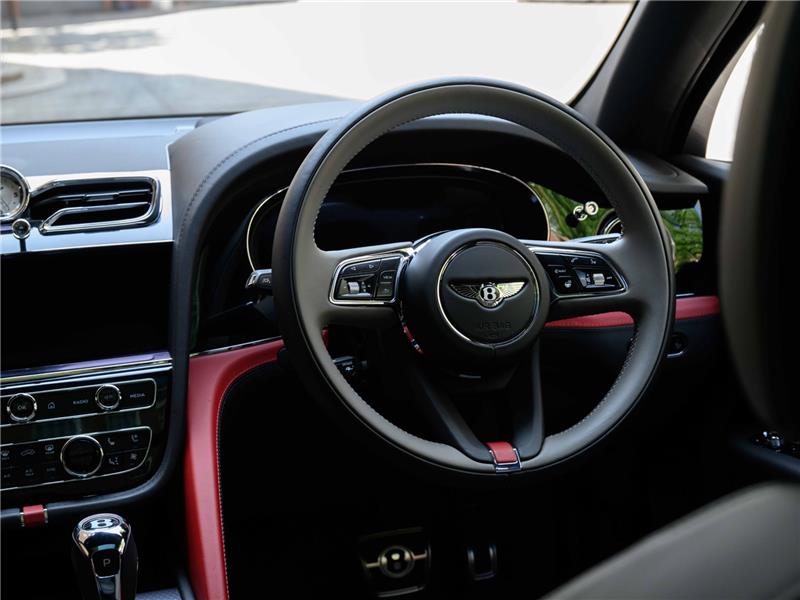 2025 Bentley Bentayga 4.0 V8 Mulliner EWB