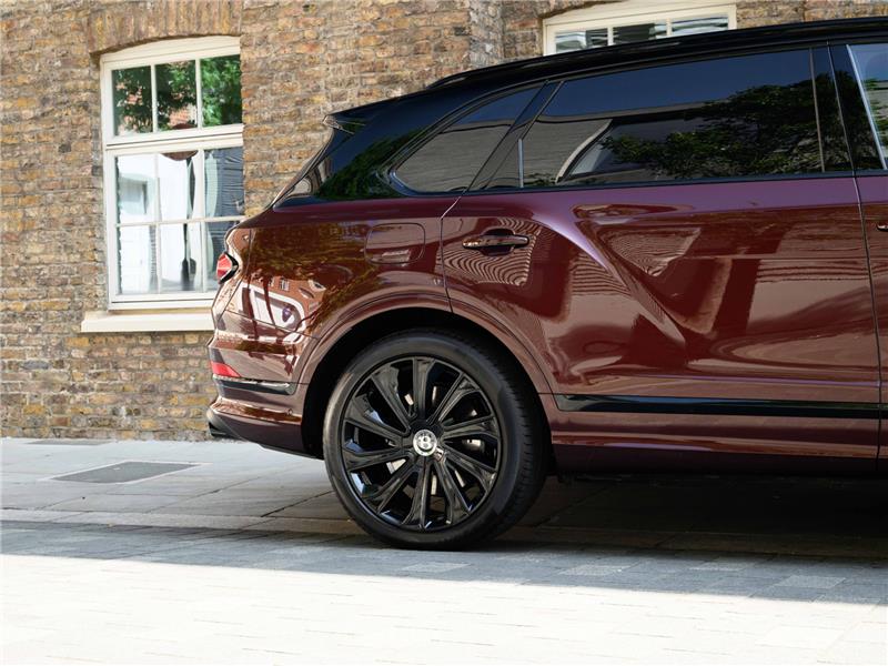 2025 Bentley Bentayga 4.0 V8 Mulliner EWB