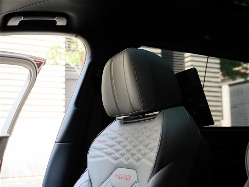 2025 Bentley Bentayga 4.0 V8 Mulliner EWB