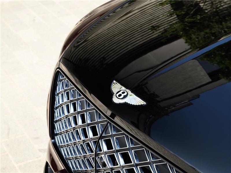 2025 Bentley Bentayga 4.0 V8 Mulliner EWB