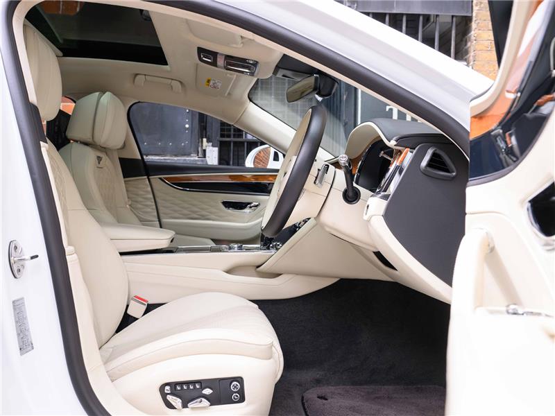 2023 Bentley Flying Spur 2.9 TFSi V6 Azure