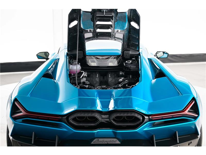 2024 Lamborghini REVUELTO V12 HYBRID