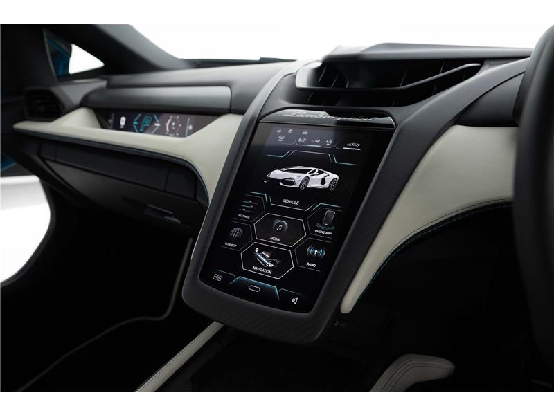 2024 Lamborghini REVUELTO V12 HYBRID