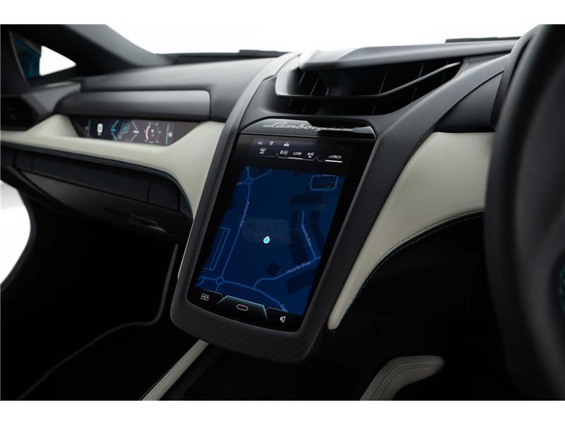 2024 Lamborghini REVUELTO V12 HYBRID