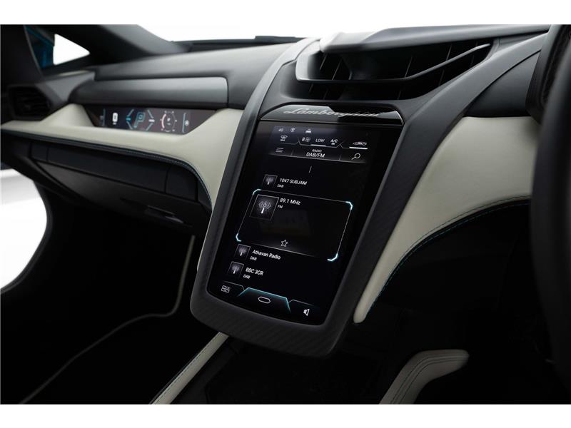 2024 Lamborghini REVUELTO V12 HYBRID