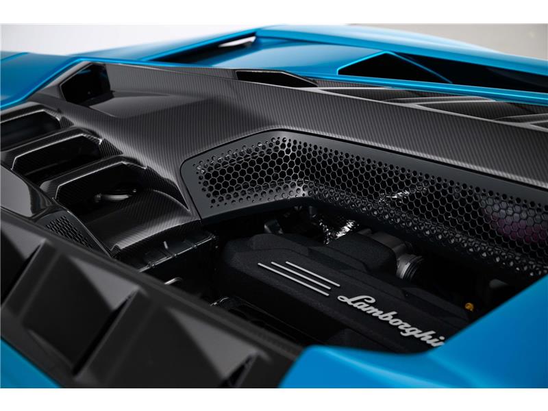2024 Lamborghini REVUELTO V12 HYBRID