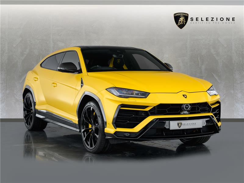 2022 Lamborghini Urus PEARL CAPSULE