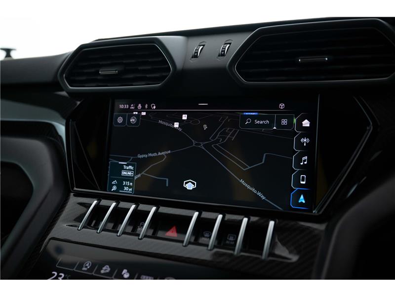 2022 Lamborghini Urus PEARL CAPSULE