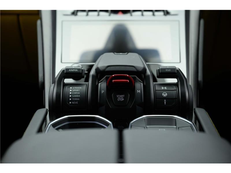 2024 Lamborghini Urus S