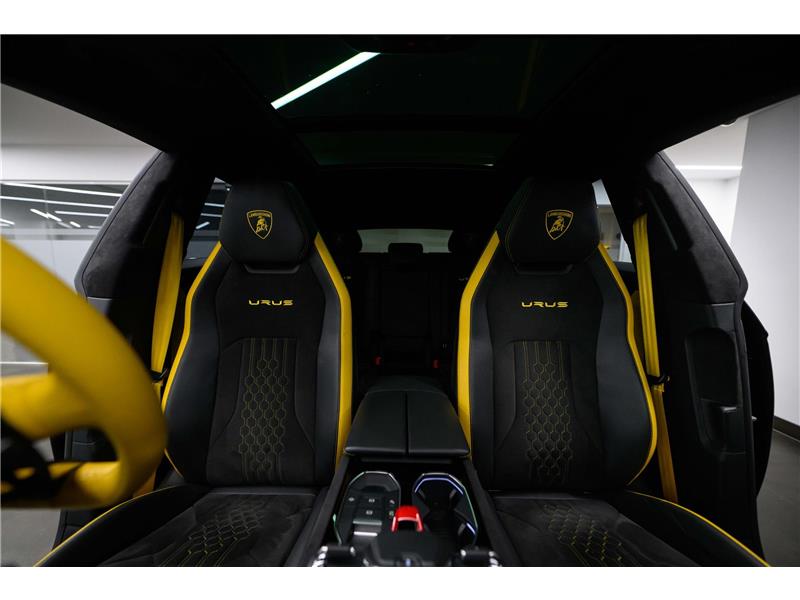 2023 Lamborghini Urus S