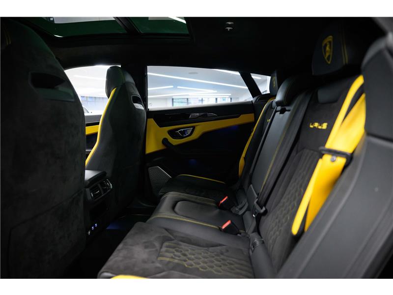 2023 Lamborghini Urus S