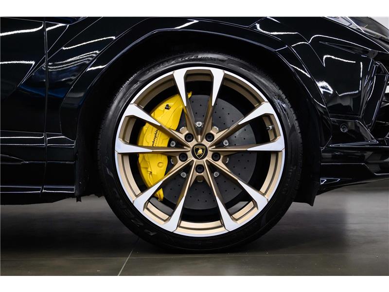 2023 Lamborghini Urus S