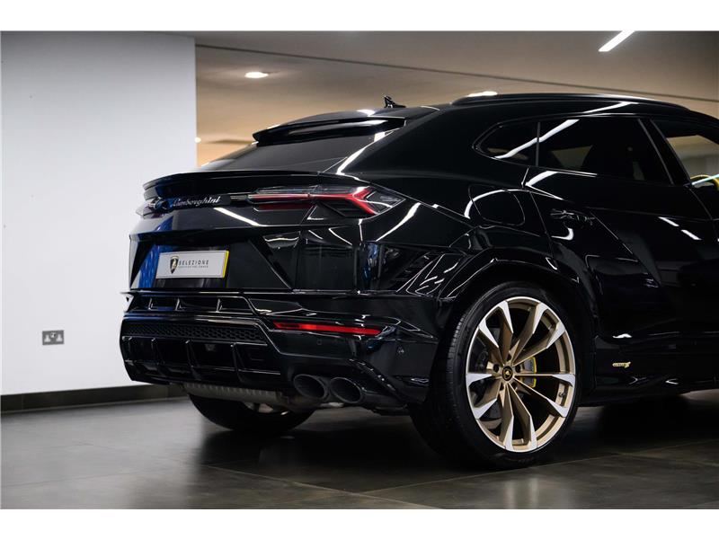 2023 Lamborghini Urus S