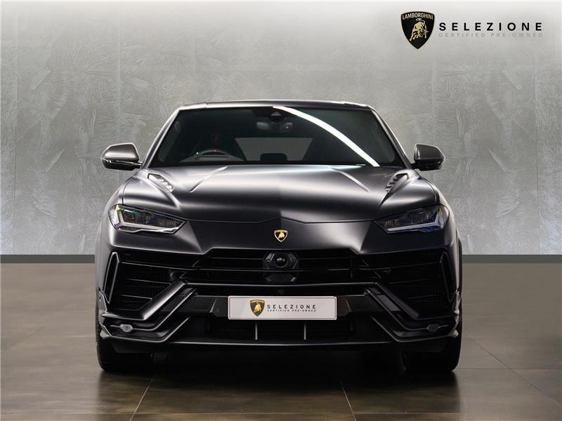 2023 Lamborghini Urus Performante