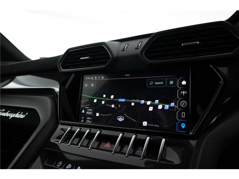 2025 Lamborghini Urus Performante