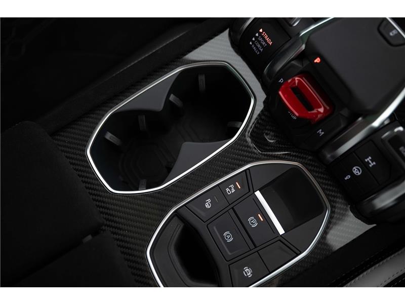 2025 Lamborghini Urus Performante