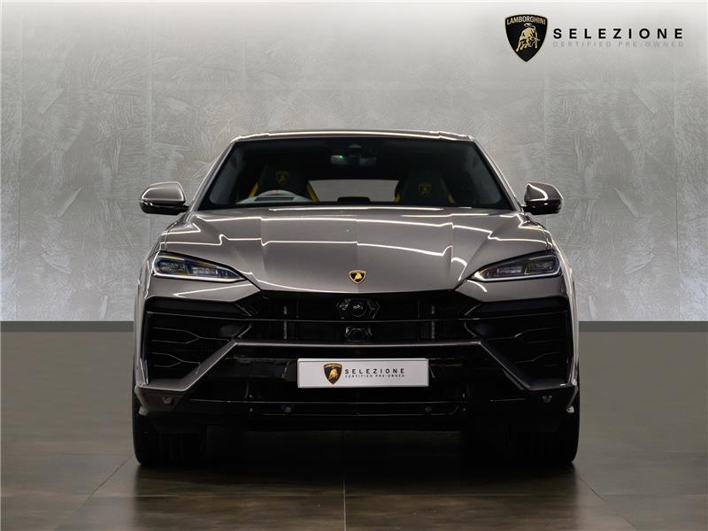 2025 Lamborghini Urus SE