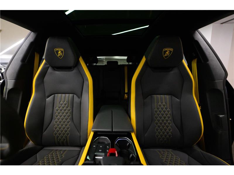 2025 Lamborghini Urus SE