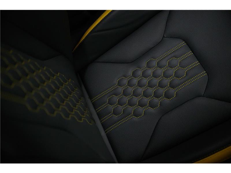 2025 Lamborghini Urus SE