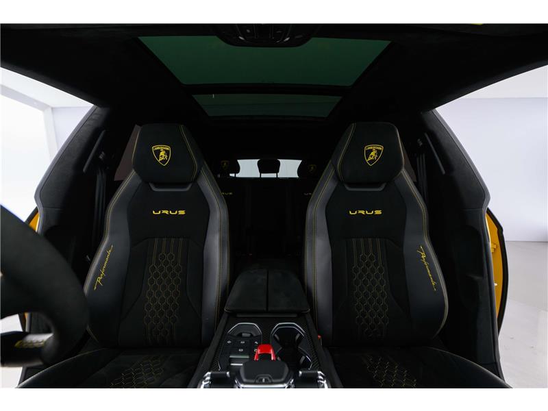 2024 Lamborghini Urus Performante