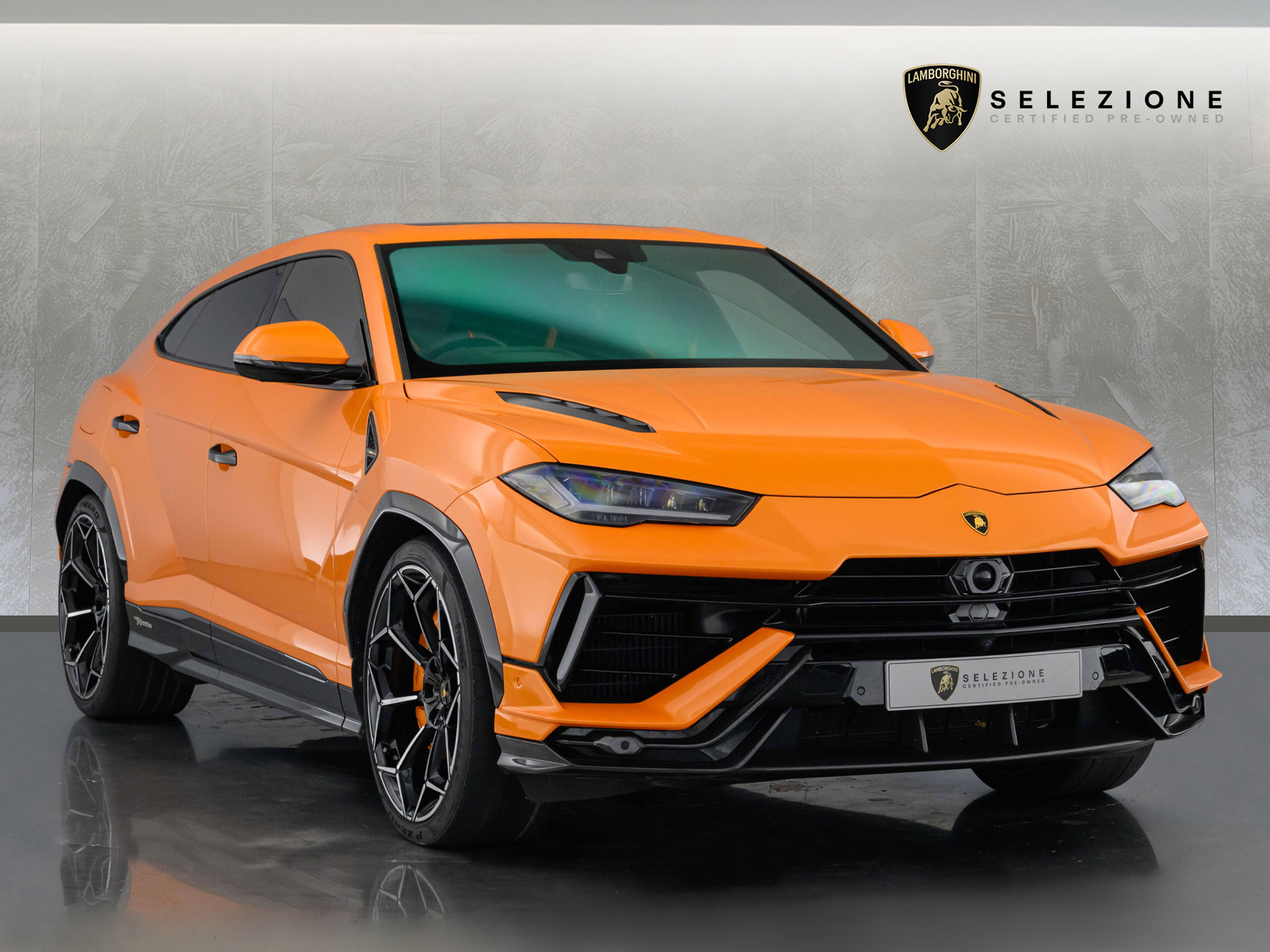 Lamborghini Urus listing photo