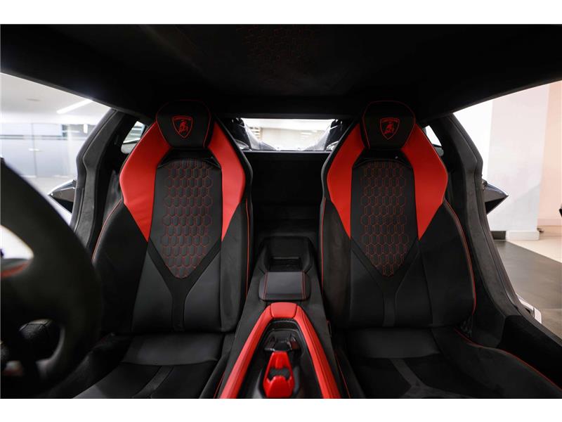 2024 Lamborghini Revuelto 6.5 V12 HPEV