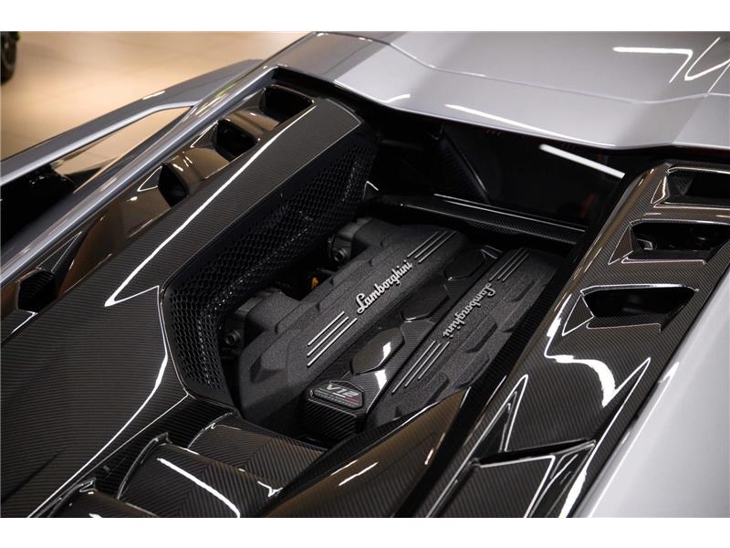 2024 Lamborghini Revuelto 6.5 V12 HPEV