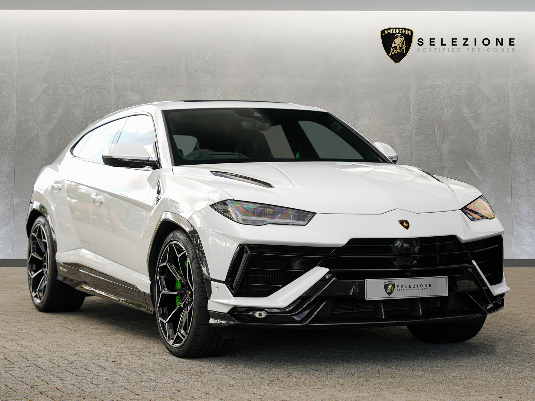 2025 LAMBORGHINI URUS