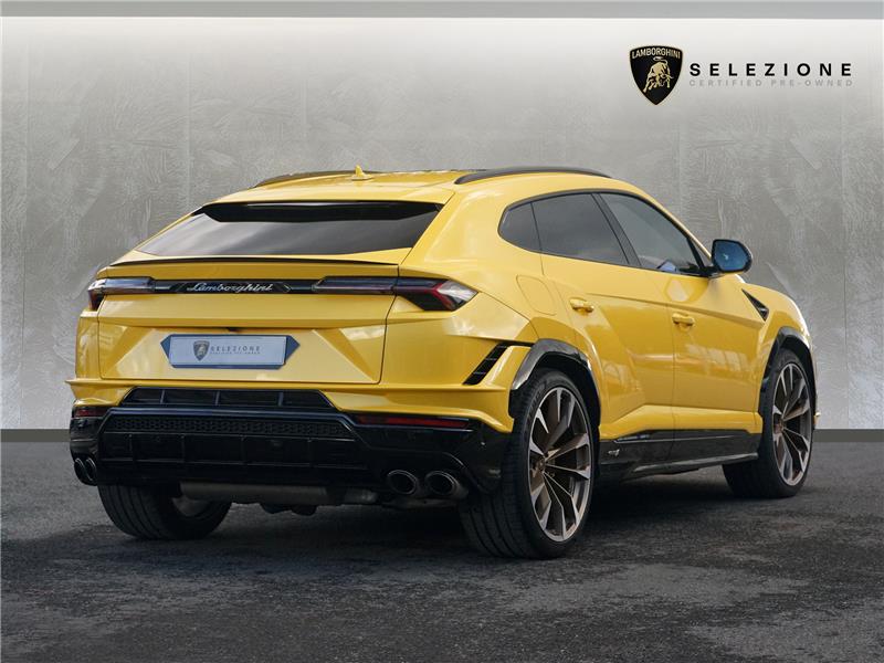 2023 Lamborghini Urus S