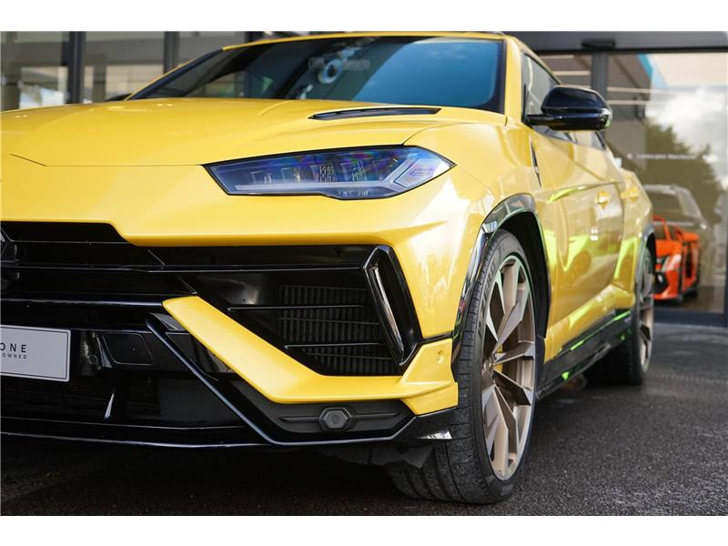 2023 Lamborghini Urus S