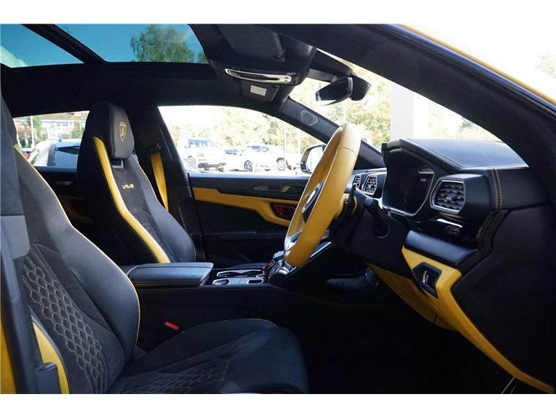 2023 Lamborghini Urus S