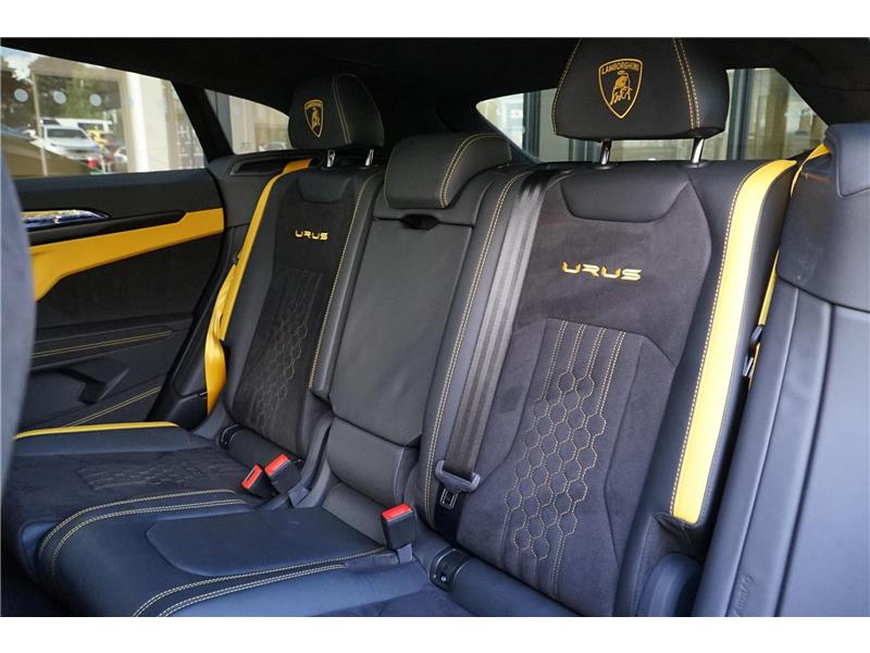 2023 Lamborghini Urus S