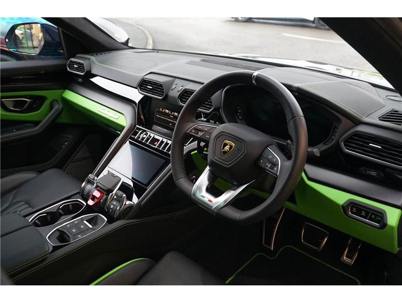 2024 Lamborghini Urus S