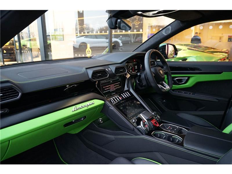 2024 Lamborghini Urus S