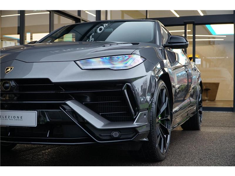 2024 Lamborghini Urus S