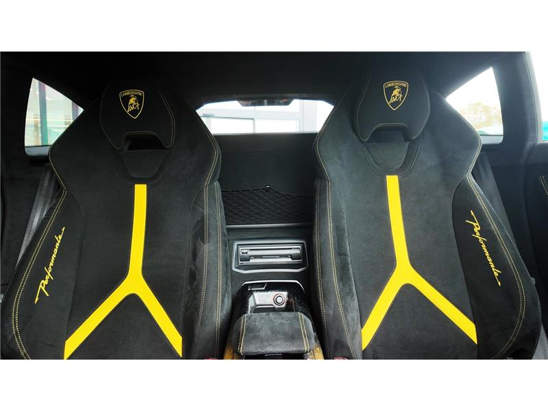 2019 Lamborghini Huracan Performante