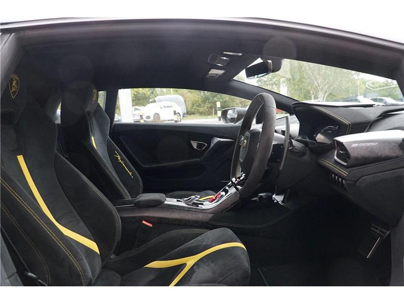 2019 Lamborghini Huracan Performante